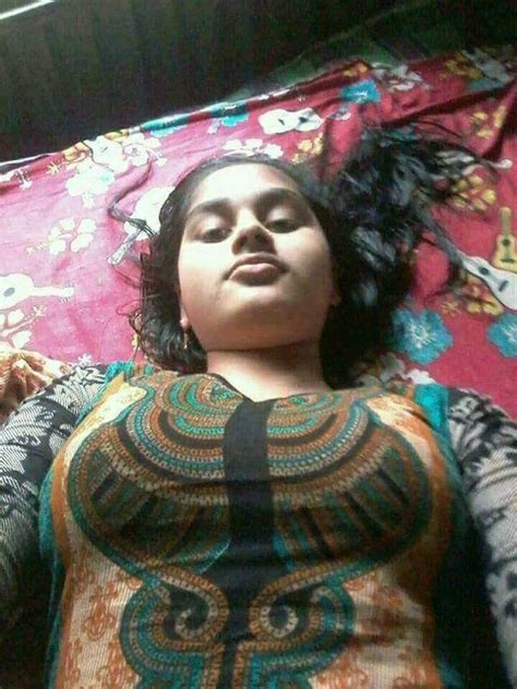 mallu girl nude|Mallu girl nude video, malayali house wife boob press